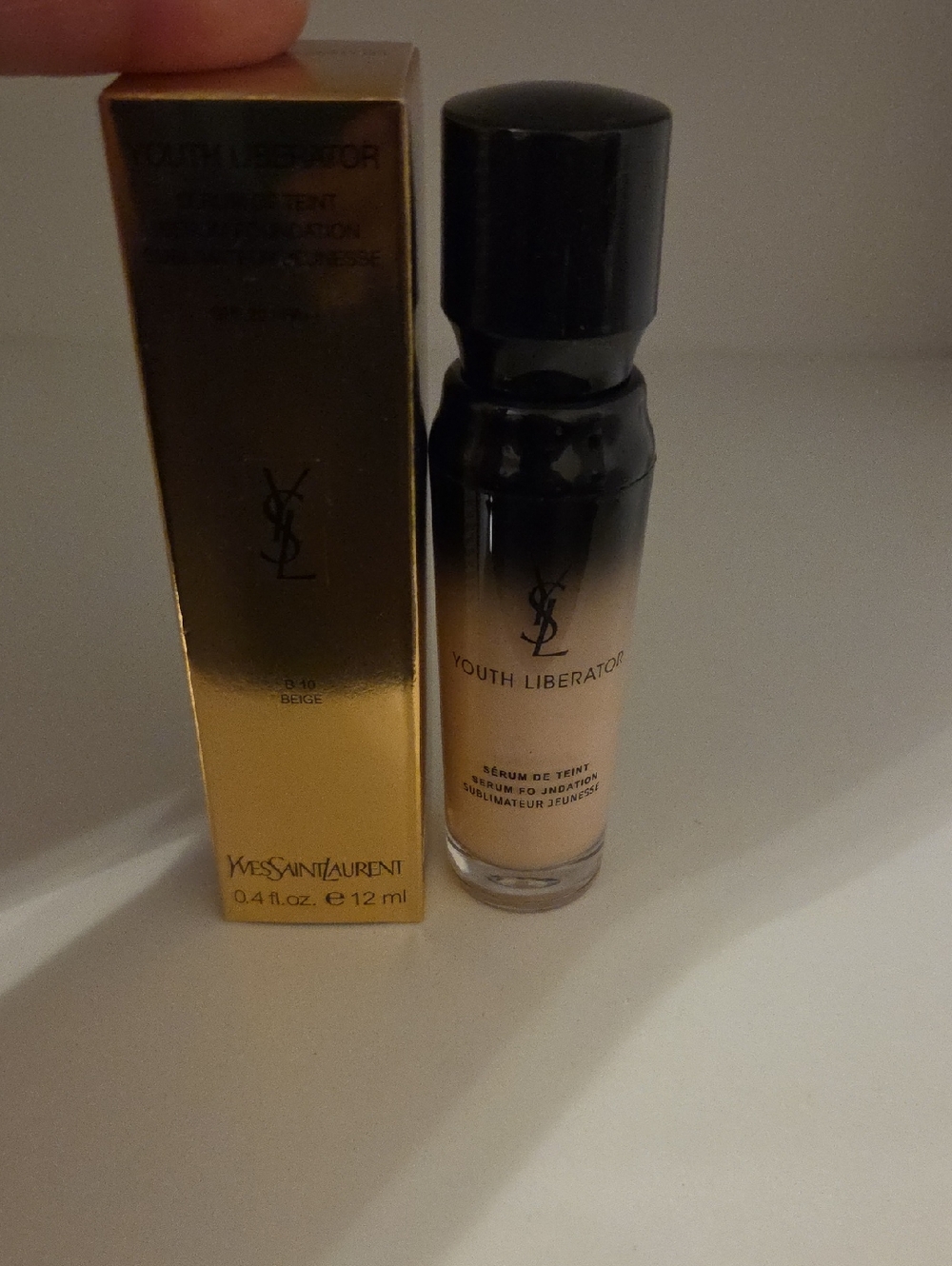 Yves Saint Laurent Youth Liberator Liquid Foundation in Beige